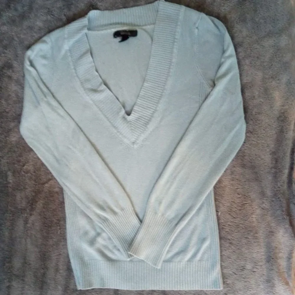 Free w/ the purchase of 2 or more items. - Picture 7 of 9